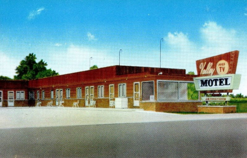 Valley Motel - Vintage Postcard (newer photo)